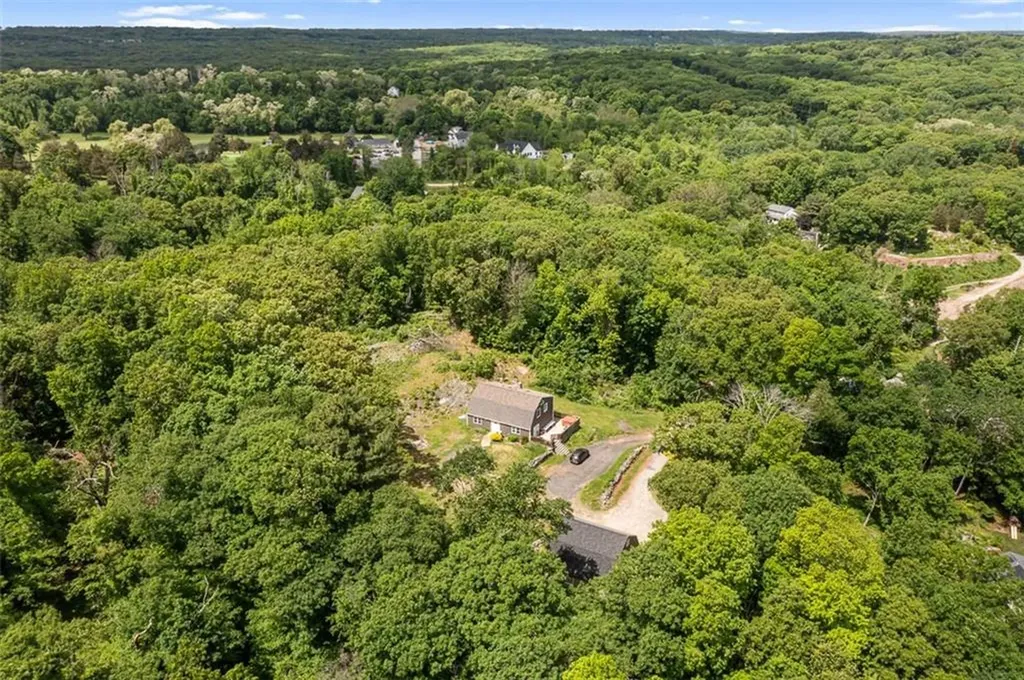41 Dexter Rock Road Lincoln RI 02865