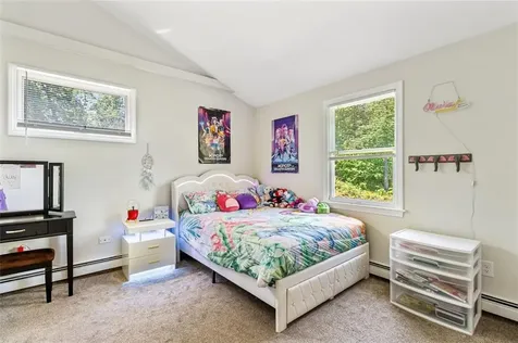 41 Dexter Rock Road Lincoln RI 02865