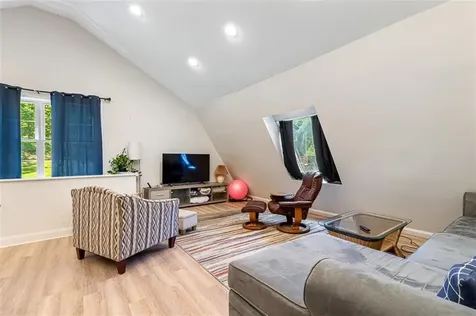 41 Dexter Rock Road Lincoln RI 02865