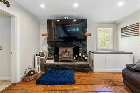 41 Dexter Rock Road Lincoln RI 02865
