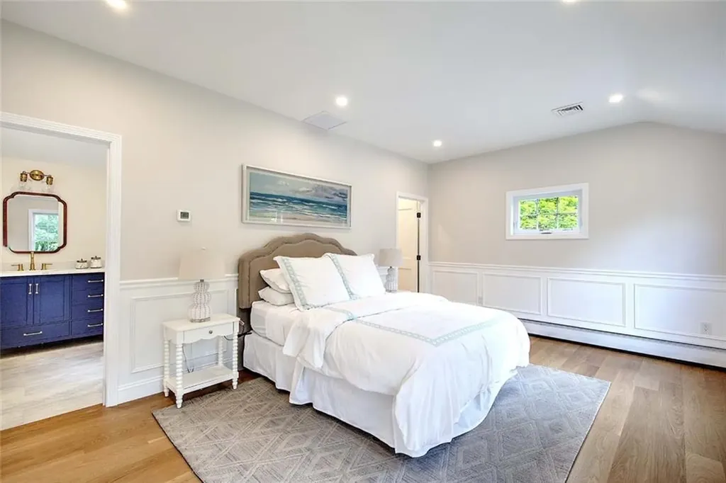 1 Cheshire Drive Barrington RI 02806