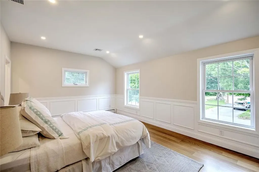 1 Cheshire Drive Barrington RI 02806