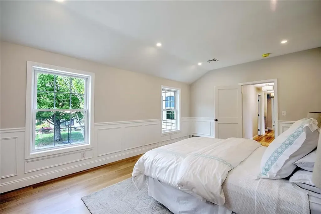 1 Cheshire Drive Barrington RI 02806