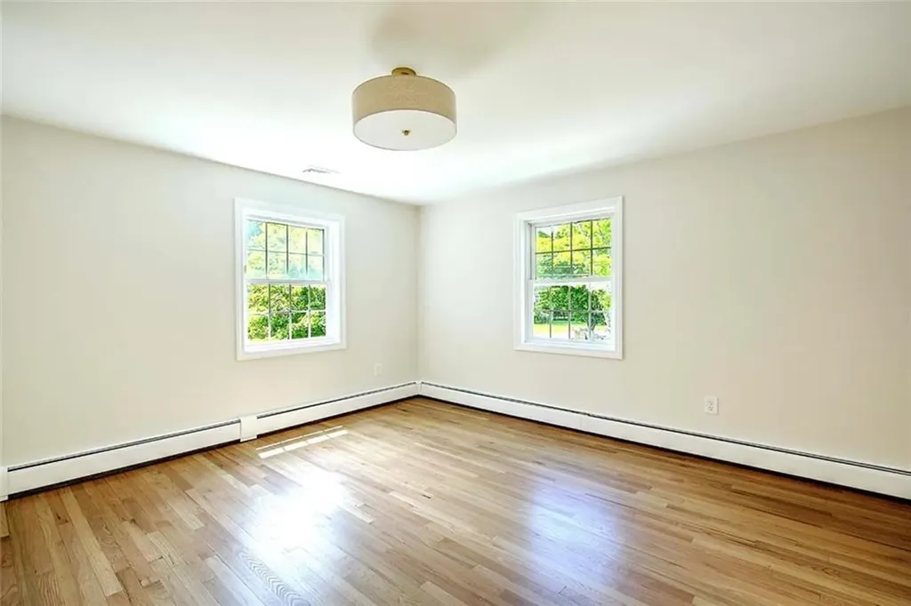 1 Cheshire Drive Barrington RI 02806