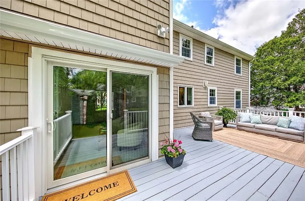 1 Cheshire Drive Barrington RI 02806