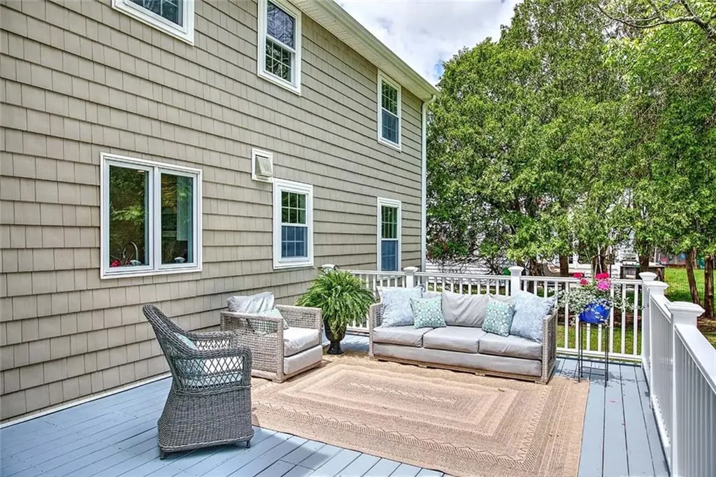 1 Cheshire Drive Barrington RI 02806
