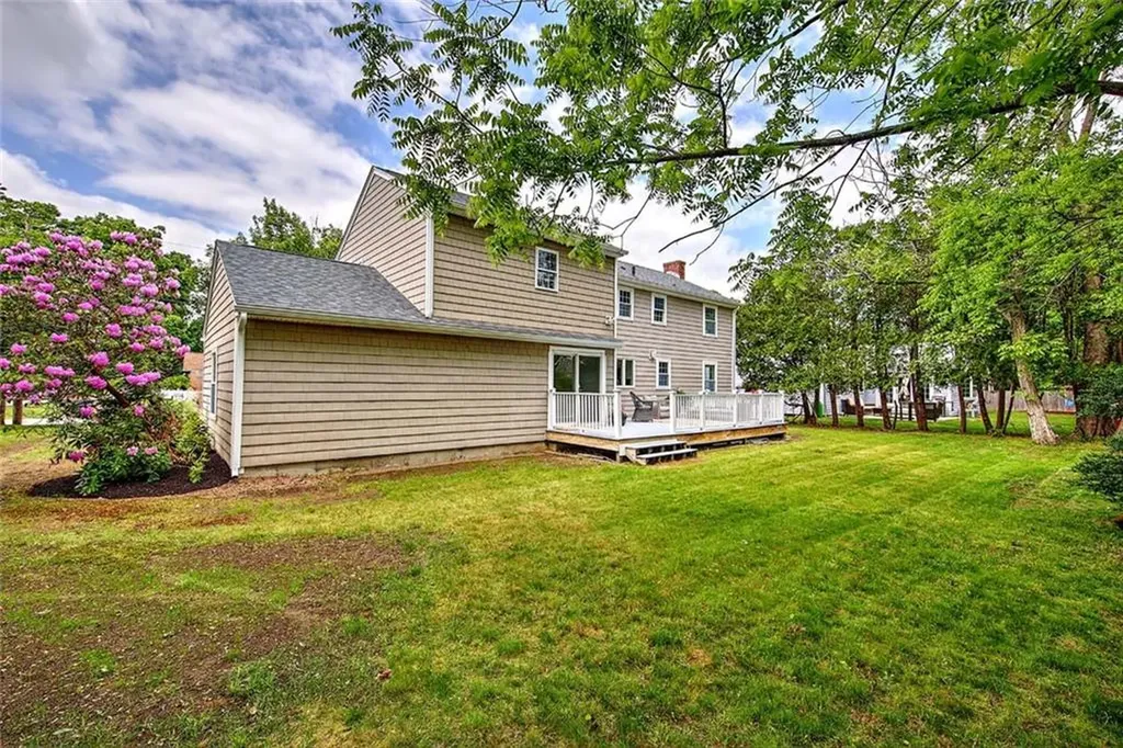 1 Cheshire Drive Barrington RI 02806