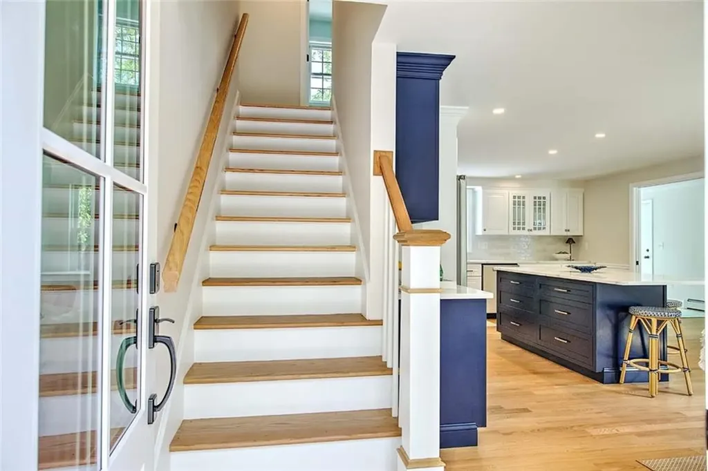 1 Cheshire Drive Barrington RI 02806