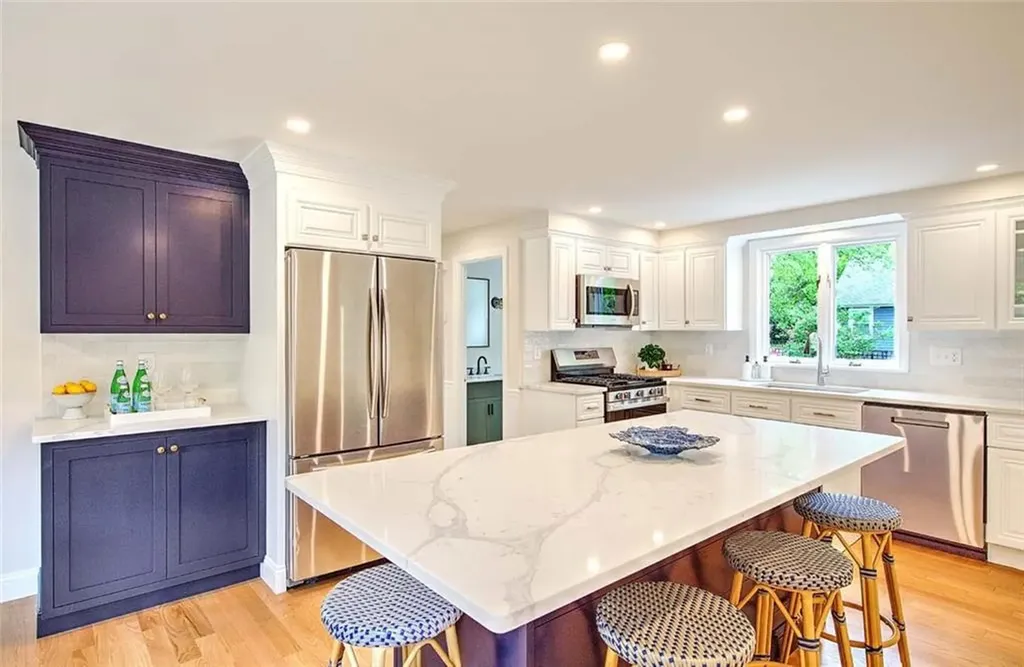 1 Cheshire Drive Barrington RI 02806