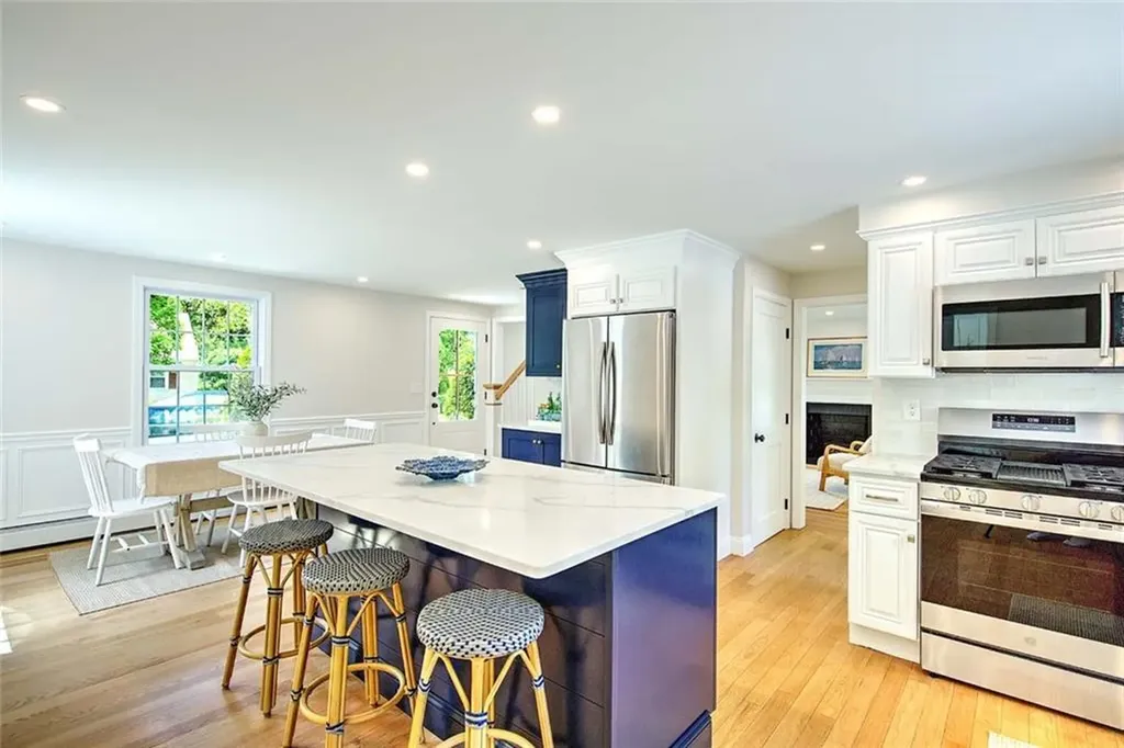 1 Cheshire Drive Barrington RI 02806