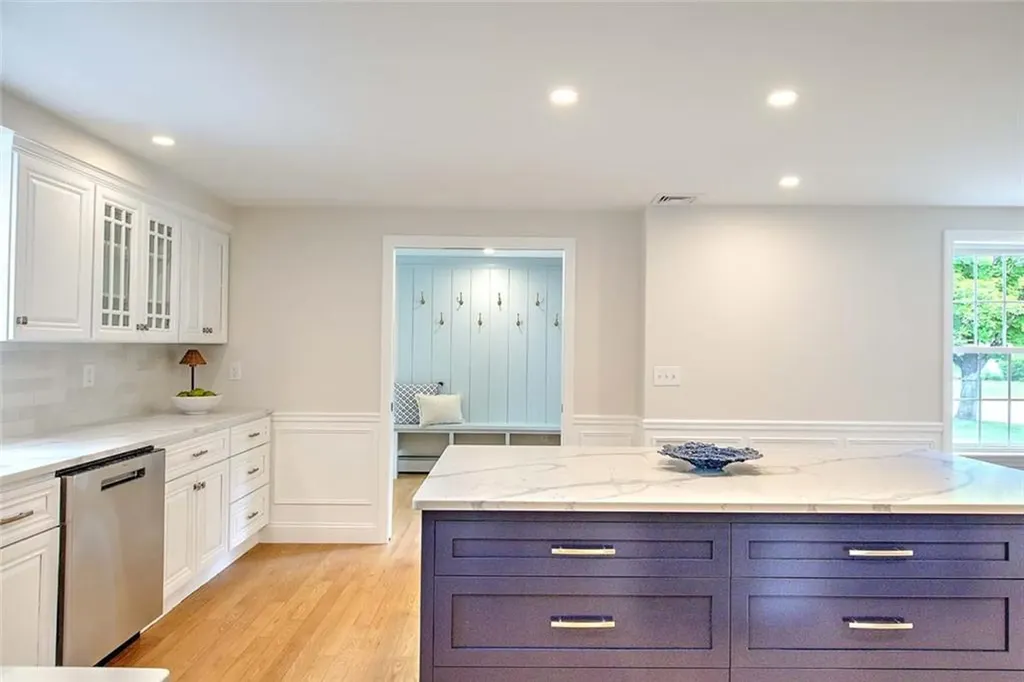 1 Cheshire Drive Barrington RI 02806
