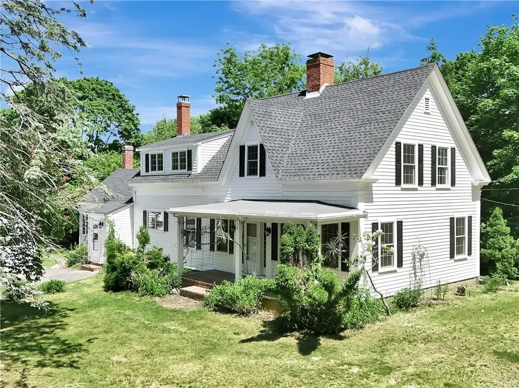 33 Indian Pond Road Kingston MA 02364