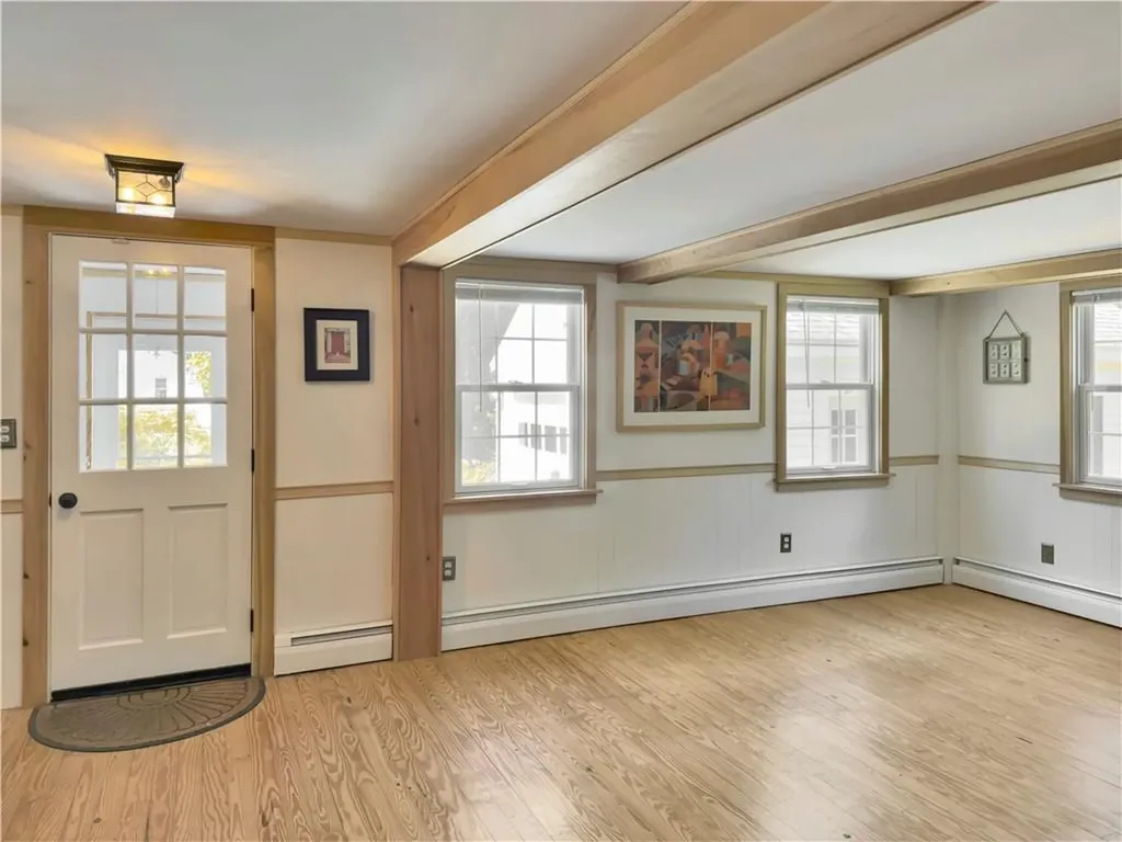 33 Indian Pond Road Kingston MA 02364