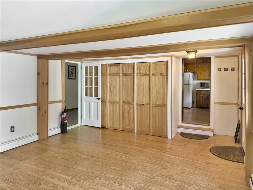 33 Indian Pond Road Kingston MA 02364