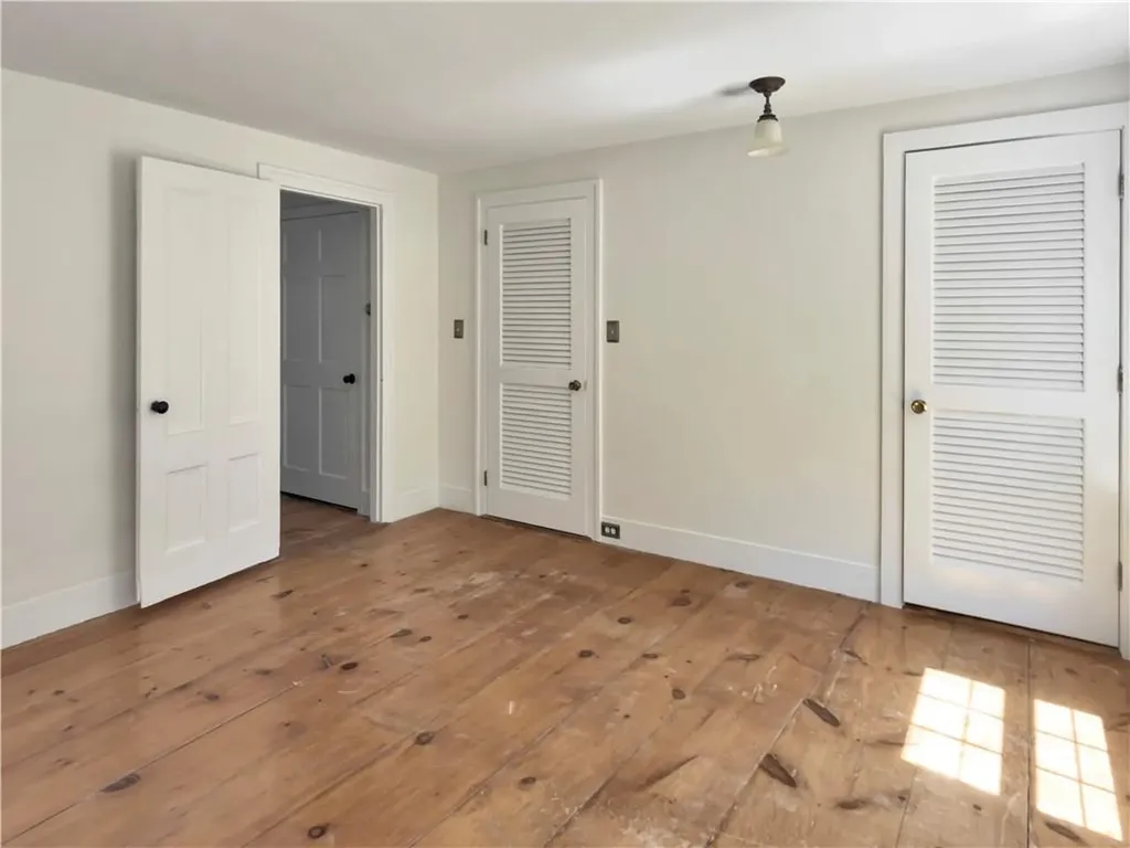 33 Indian Pond Road Kingston MA 02364