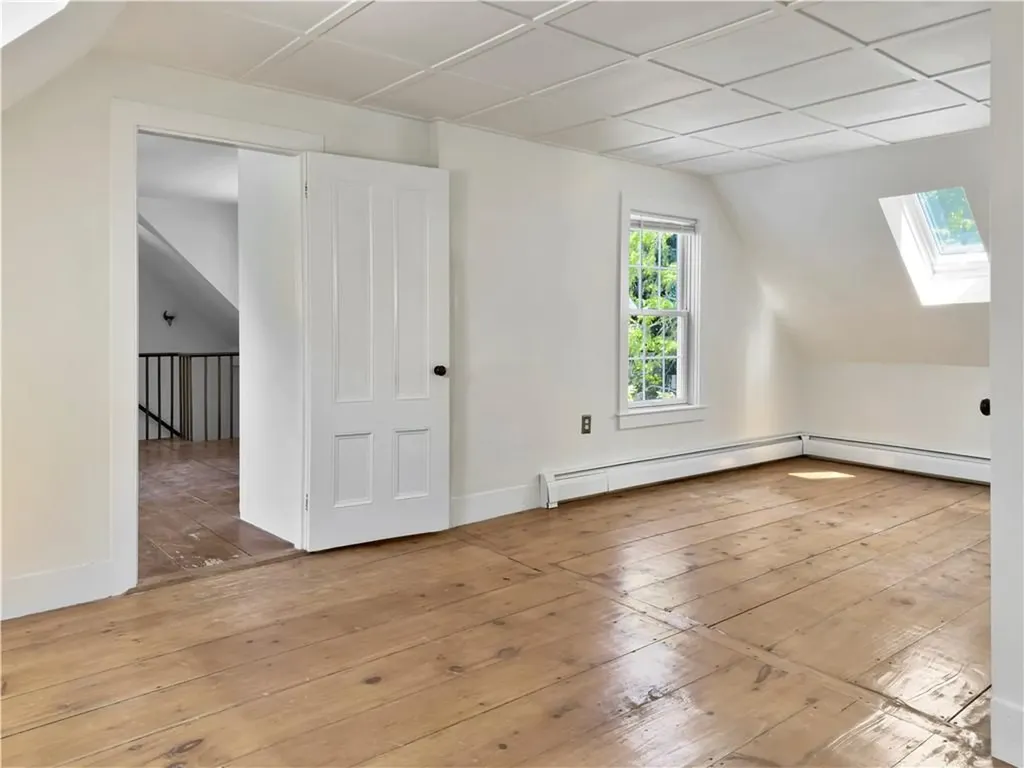 33 Indian Pond Road Kingston MA 02364