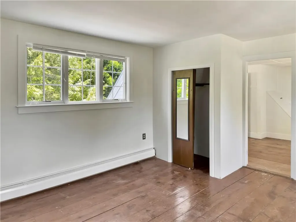 33 Indian Pond Road Kingston MA 02364