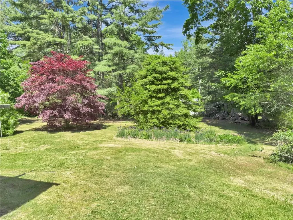 33 Indian Pond Road Kingston MA 02364