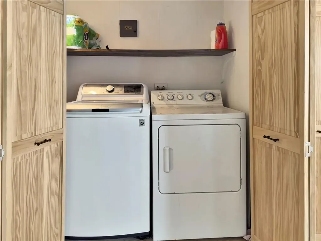33 Indian Pond Road Kingston MA 02364
