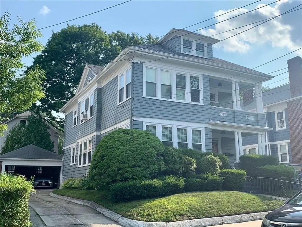 73 Overhill Road Providence RI 02906