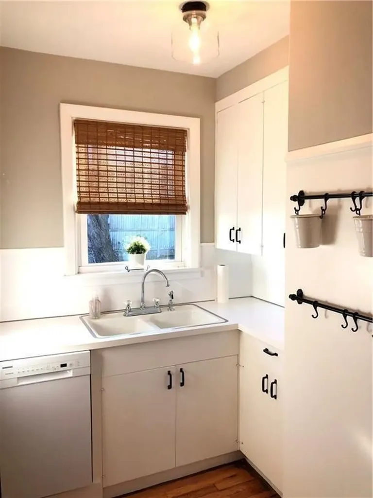 73 Overhill Road Providence RI 02906