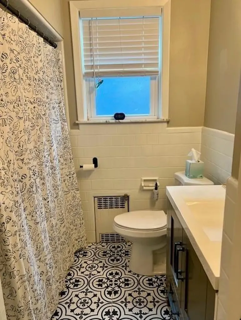 73 Overhill Road Providence RI 02906