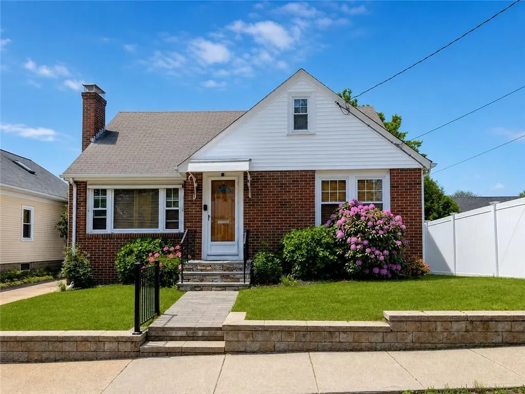 326 Sharon Street Providence RI 02908