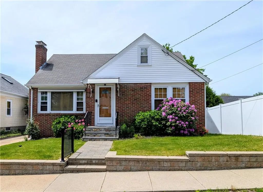 326 Sharon Street Providence RI 02908