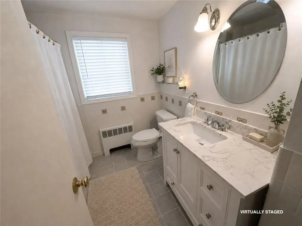 326 Sharon Street Providence RI 02908
