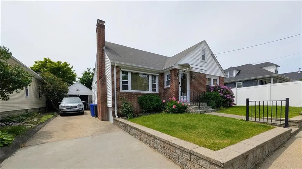 326 Sharon Street Providence RI 02908