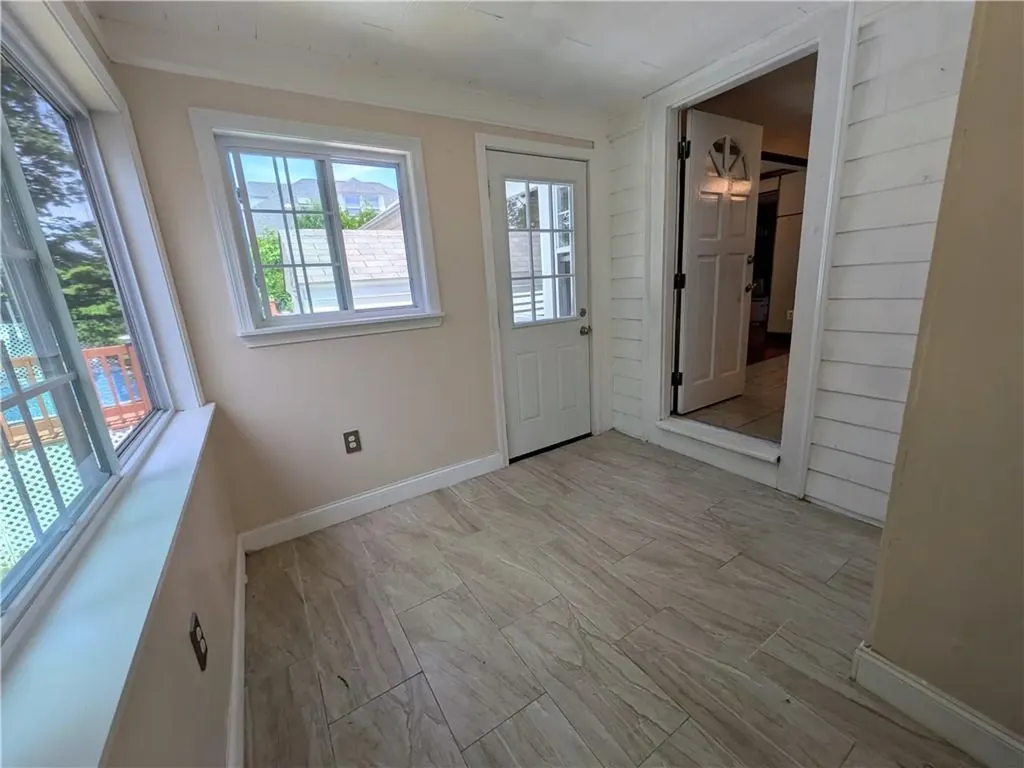 326 Sharon Street Providence RI 02908