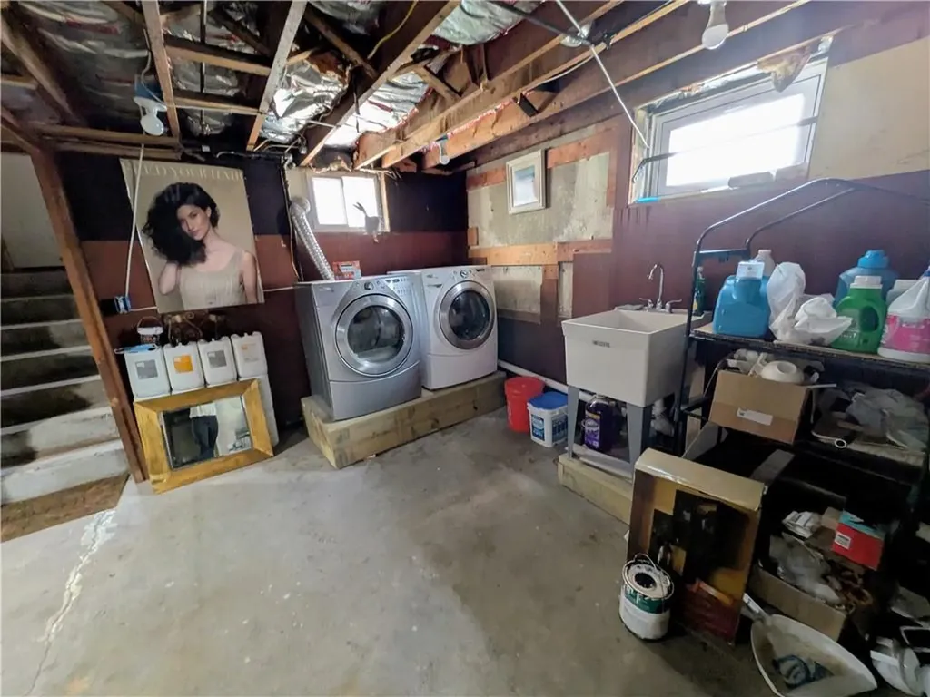 326 Sharon Street Providence RI 02908
