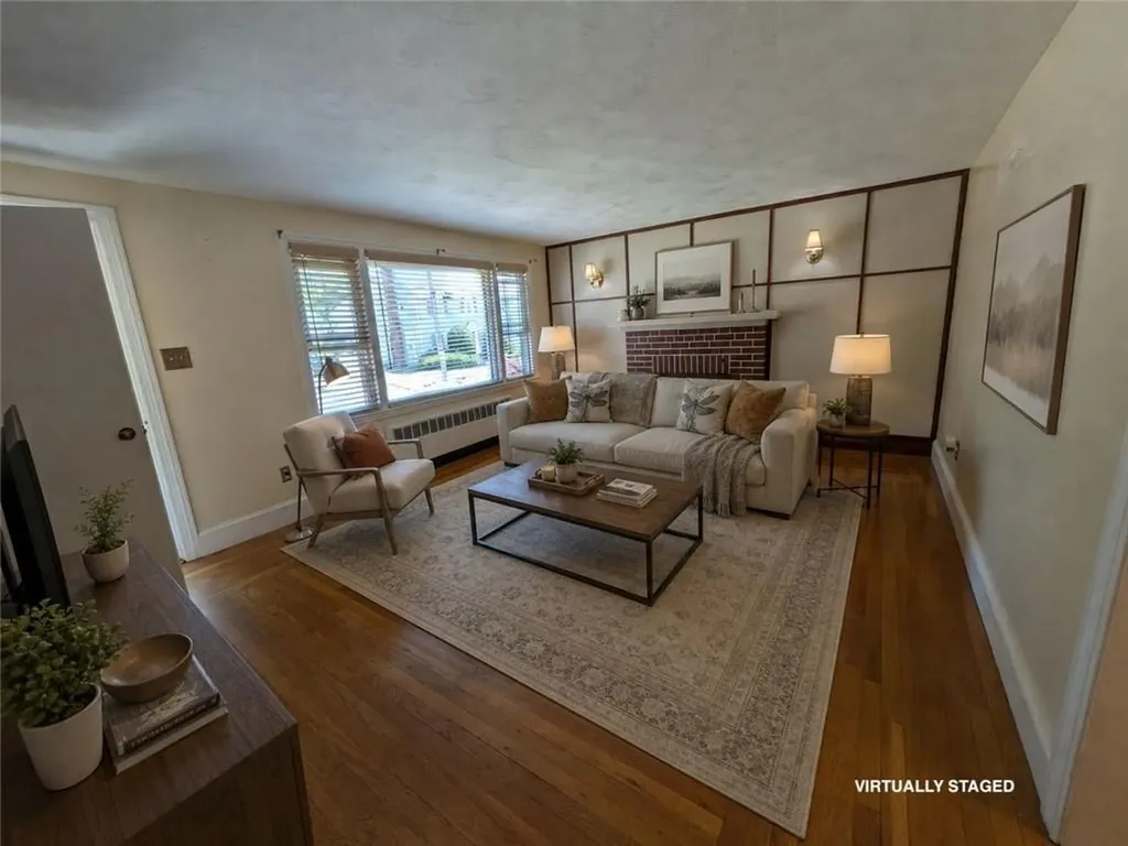 326 Sharon Street Providence RI 02908