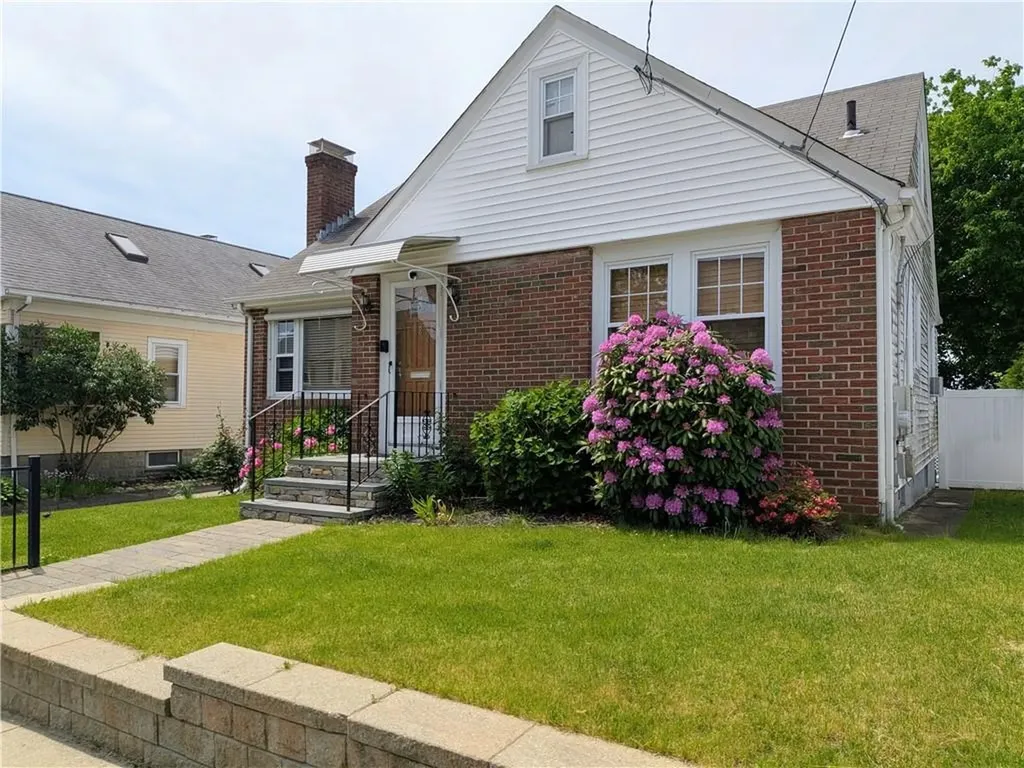 326 Sharon Street Providence RI 02908