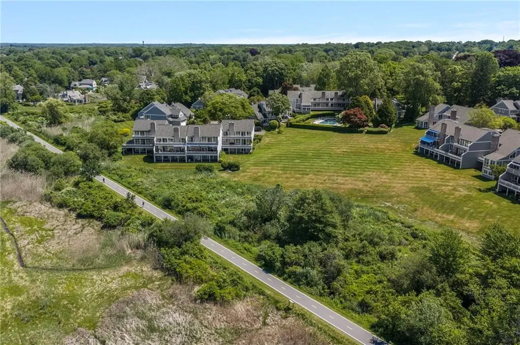 45 Bagy Wrinkle Cove Warren RI 02885