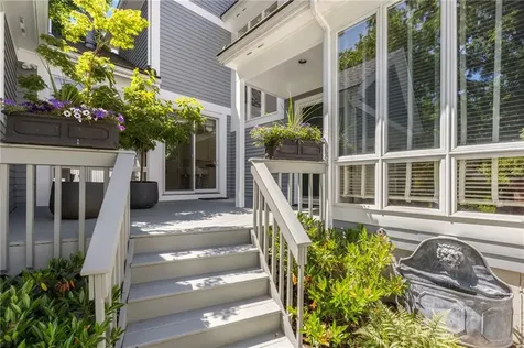 45 Bagy Wrinkle Cove Warren RI 02885