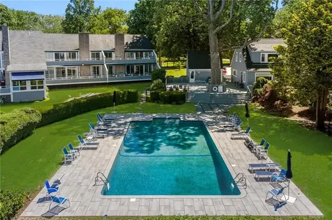 45 Bagy Wrinkle Cove Warren RI 02885