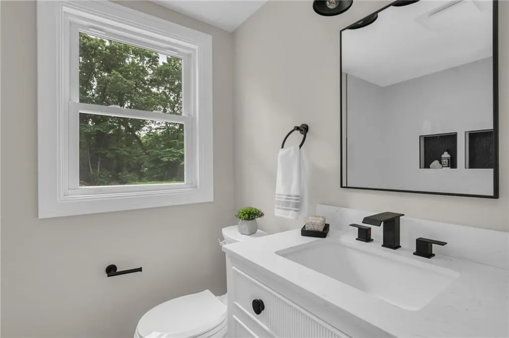142 Yucatan Drive Warwick RI 02889