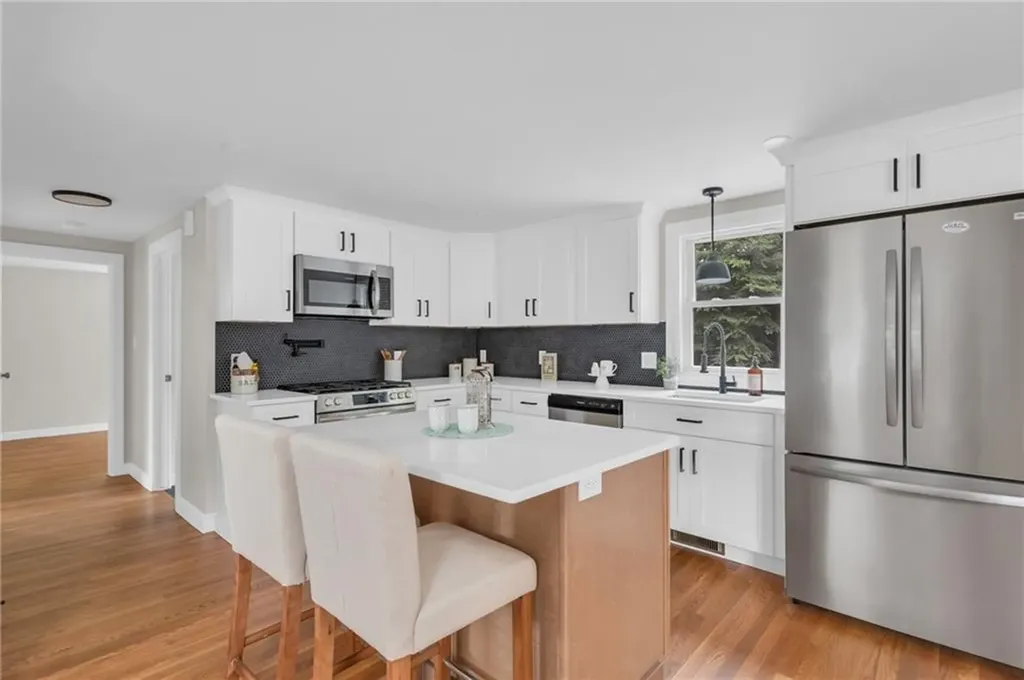 142 Yucatan Drive Warwick RI 02889