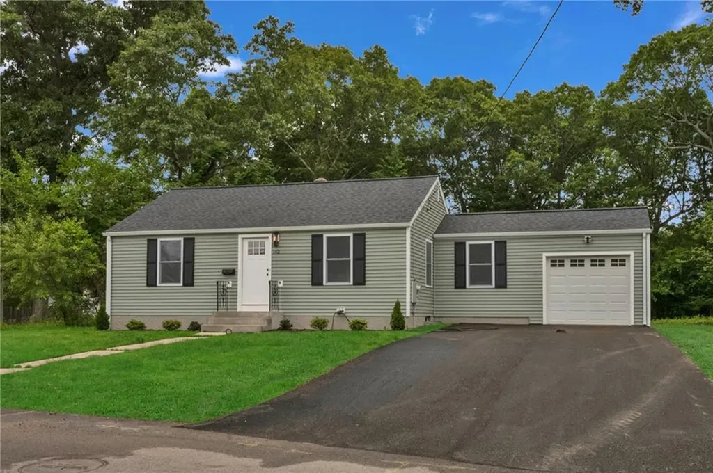 142 Yucatan Drive Warwick RI 02889