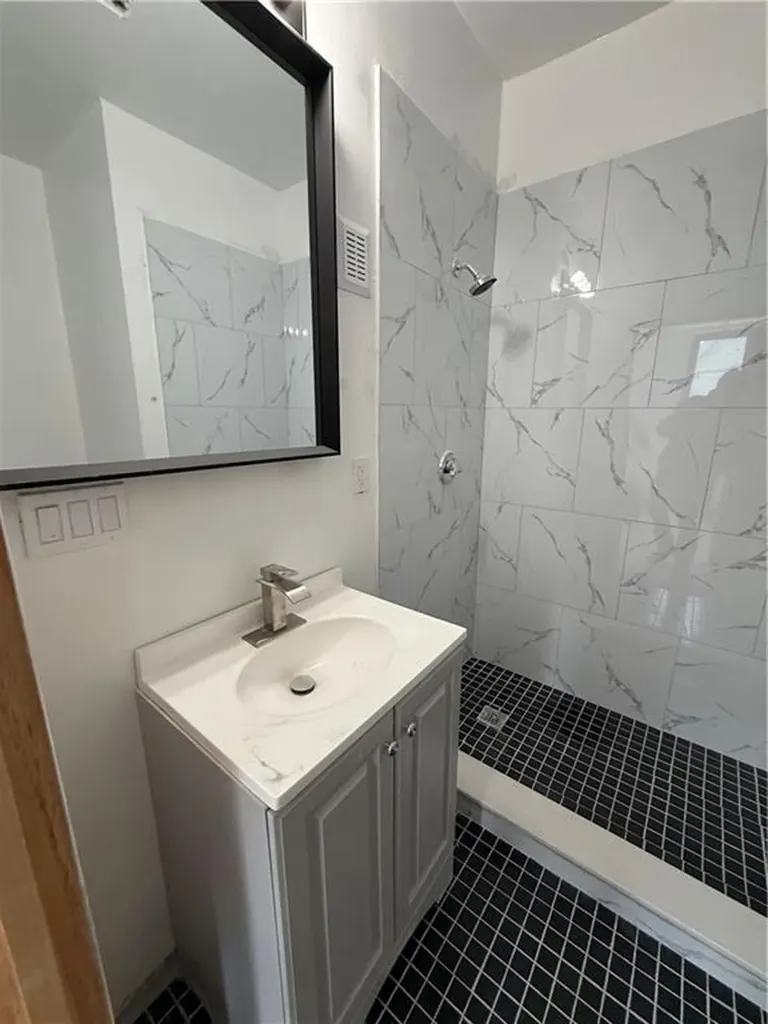536 Smith Street Providence RI 02908