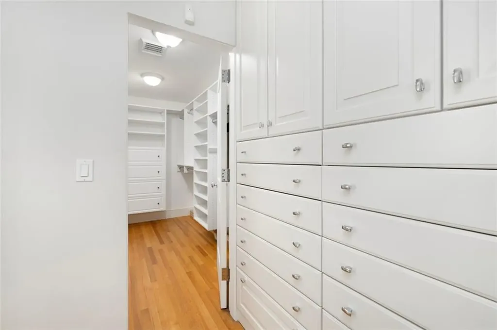 30 Angell Court Warwick RI 02889