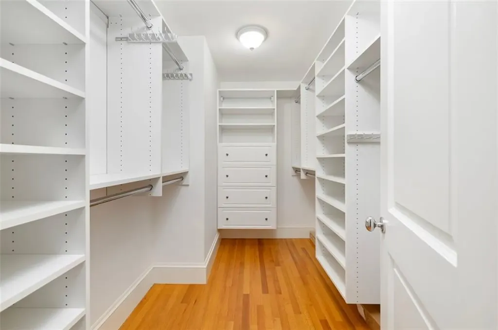 30 Angell Court Warwick RI 02889