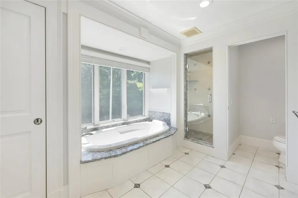 30 Angell Court Warwick RI 02889