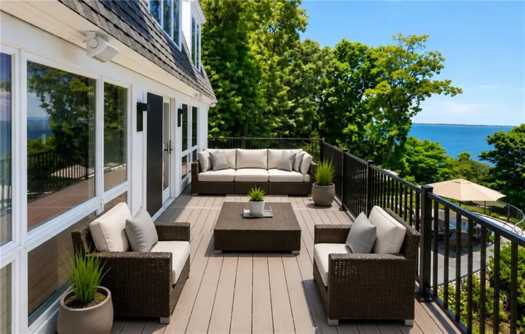 30 Angell Court Warwick RI 02889