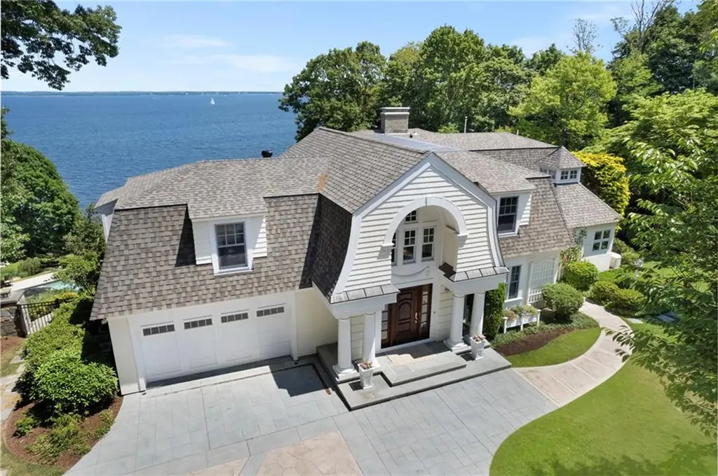 30 Angell Court Warwick RI 02889