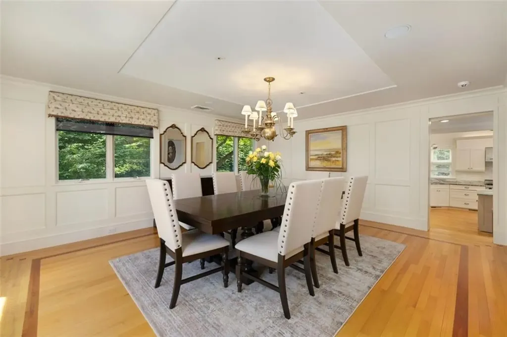 30 Angell Court Warwick RI 02889