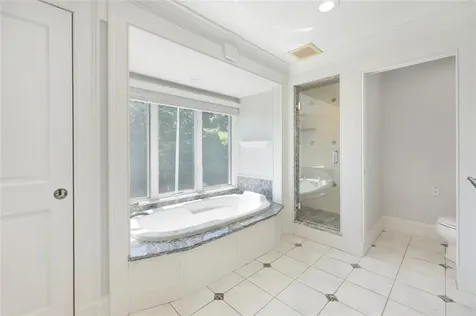 30 Angell Court Warwick RI 02889