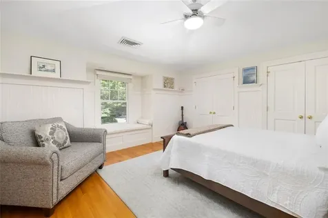 30 Angell Court Warwick RI 02889
