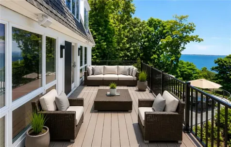 30 Angell Court Warwick RI 02889